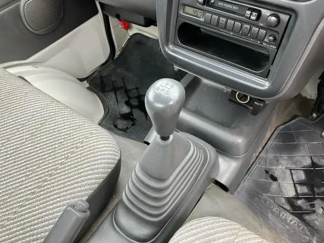 1997 Daihatsu Hijet JDM car for sale — photo 15 of 25