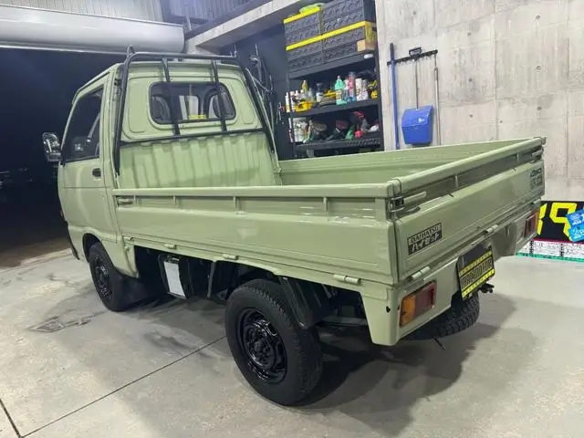 1993 Daihatsu Hijet JDM car for sale — photo 13 of 25