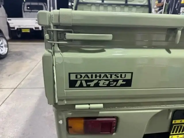 1993 Daihatsu Hijet JDM car for sale — photo 10 of 25