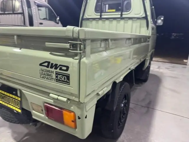 1993 Daihatsu Hijet JDM car for sale — photo 8 of 25