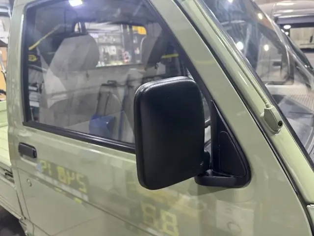 1993 Daihatsu Hijet JDM car for sale — photo 23 of 25