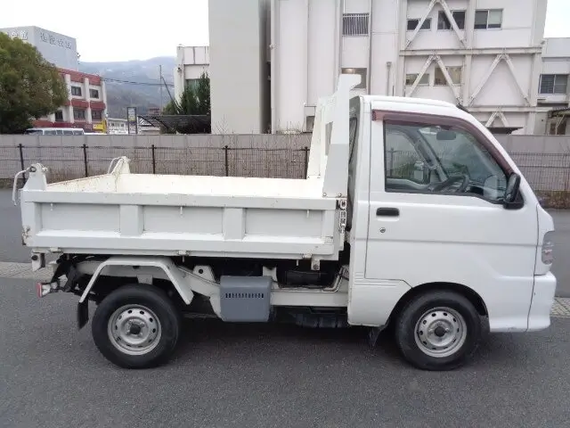2001 Daihatsu Hijet JDM car for sale — photo 7 of 25