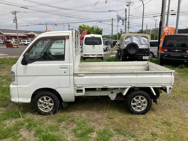 2001 Daihatsu Hijet JDM car for sale — photo 7 of 25