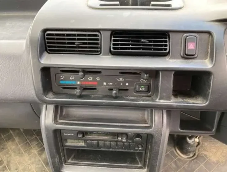 U00052335214 35 002