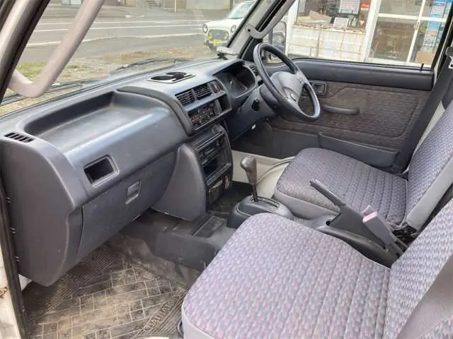 2001 Daihatsu Hijet JDM car for sale — photo 3 of 25