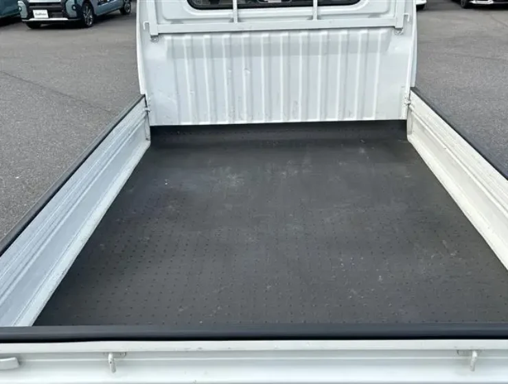 UZ0054201973 5 002